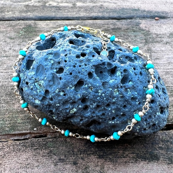 Handmade Natural Arizona Turquoise Bracelet Handcrafted 14k Yellow Gold Filled - Picture 2 of 10